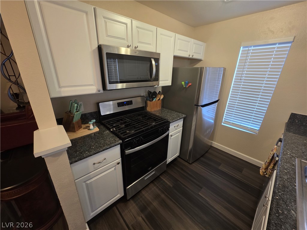 4878 Nara Vista Way 104