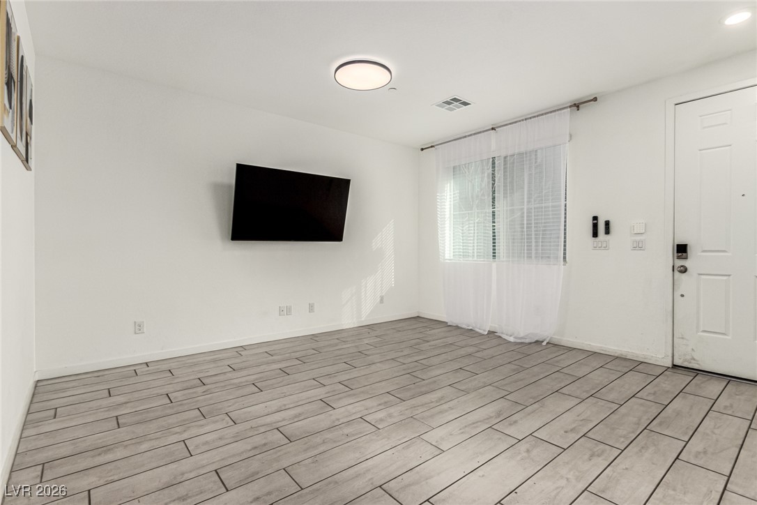 965 Nevada State Drive 40102