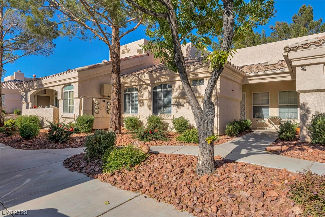 Photo 1 of 30 — 7400 W Flamingo Road 1044, Las Vegas, NV 89147
