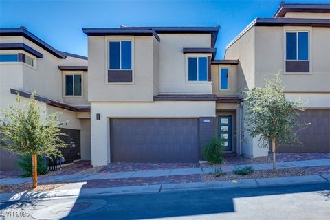 11905 Angle Cliff Avenue Las Vegas NV 89138