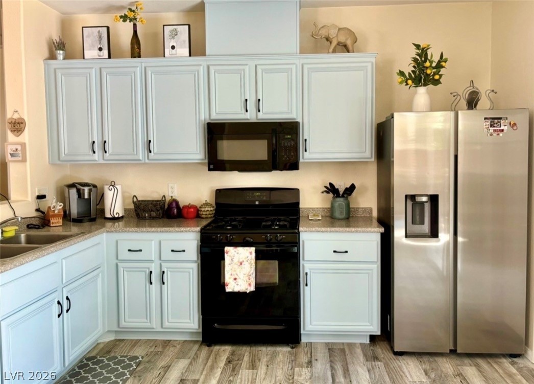 8104 Roundup Ridge Street