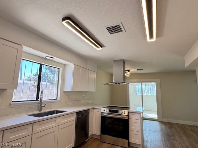 3055 Santa Margarita Street