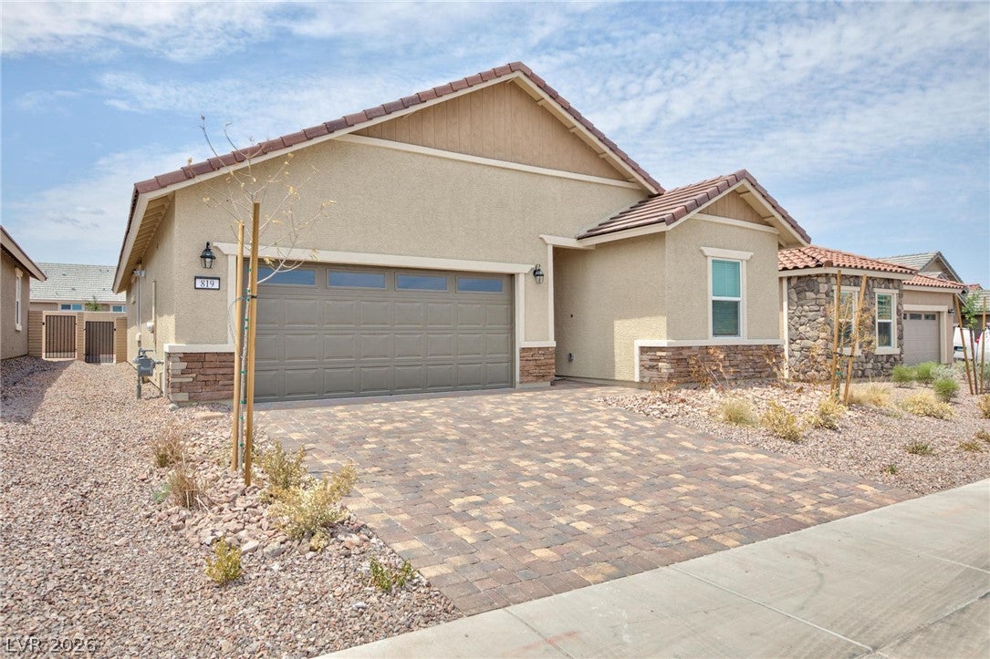 819 Cottonwood Hill Place