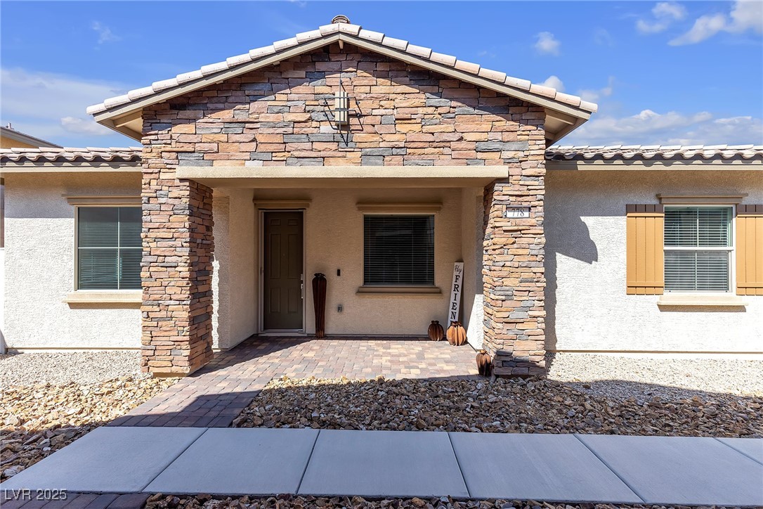 Properties 1 778 Hibiscuss Blossom Street