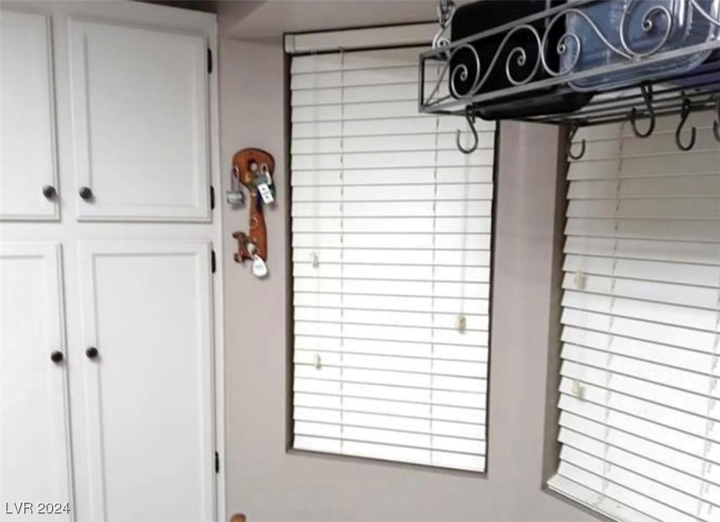 1747 Angel Falls Street, Las Vegas, Nevada image 9