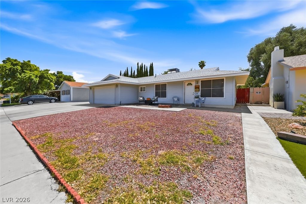 Photo of 1322 Appaloosa Road, Boulder City, NV 89005 (MLS # 2776283)