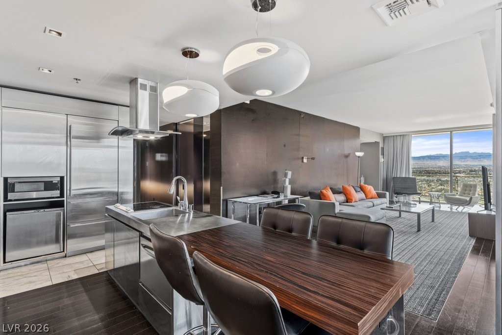 4381 W Flamingo Road 3801