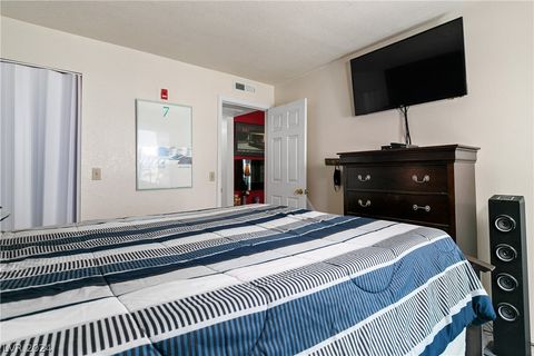 Condominium in Laughlin NV 3550 Bay Sands Drive 18.jpg