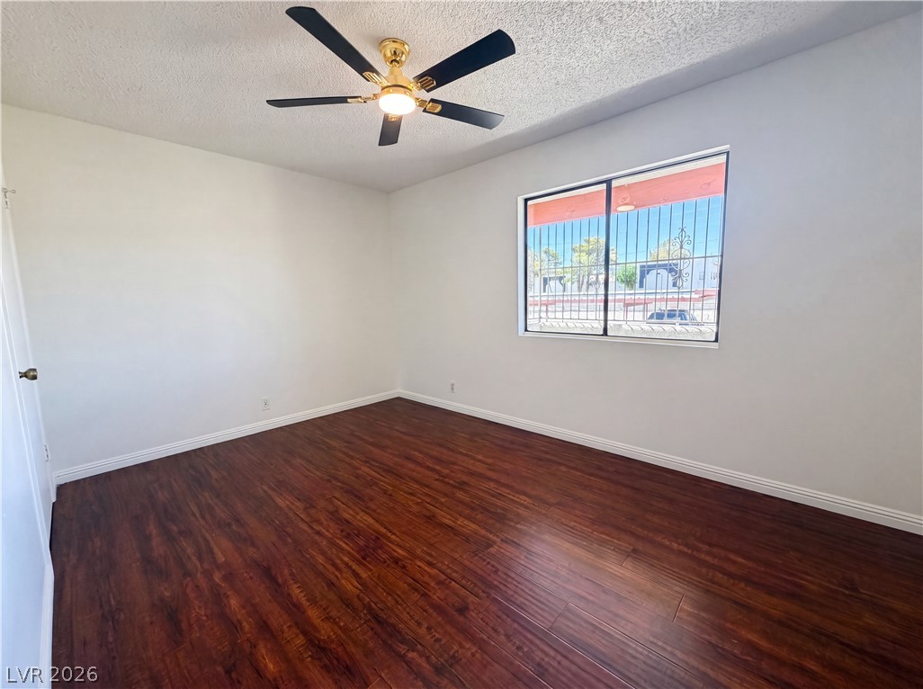 1701 E Katie Avenue 83