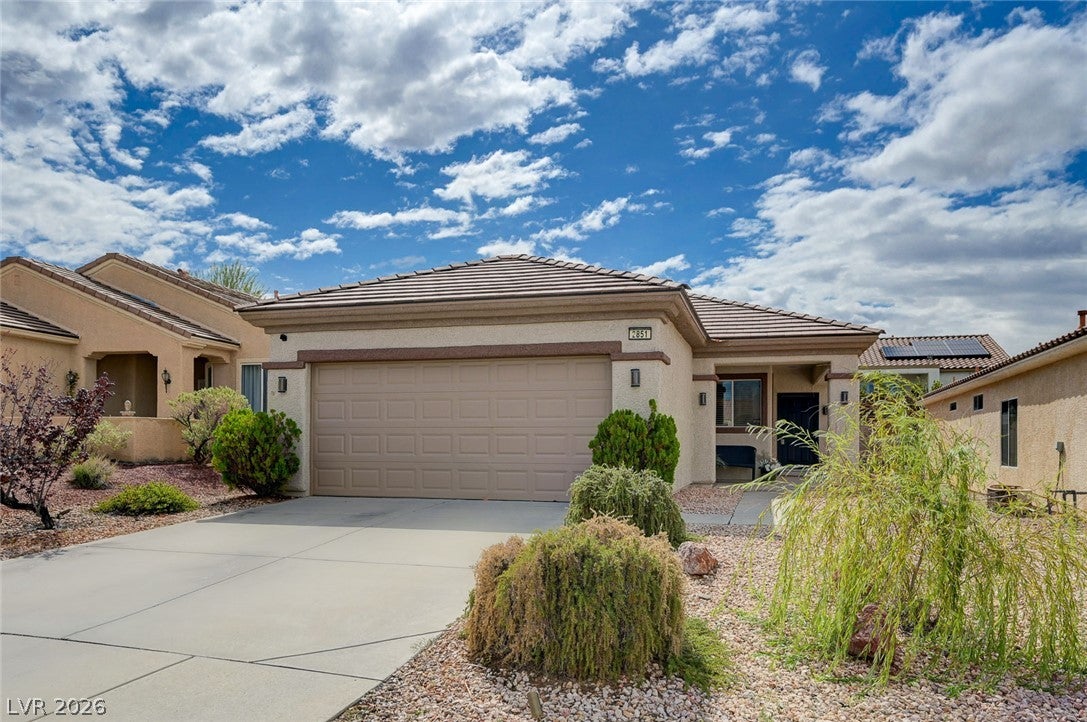 2851 Sapphire Desert Drive