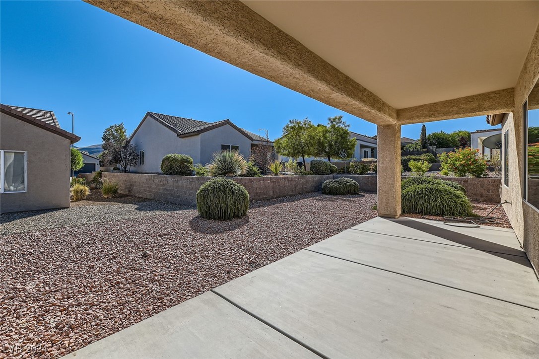 Henderson, Nevada 89044, United States, 2 Bedrooms Bedrooms, ,2 BathroomsBathrooms,Residential,Active,38710