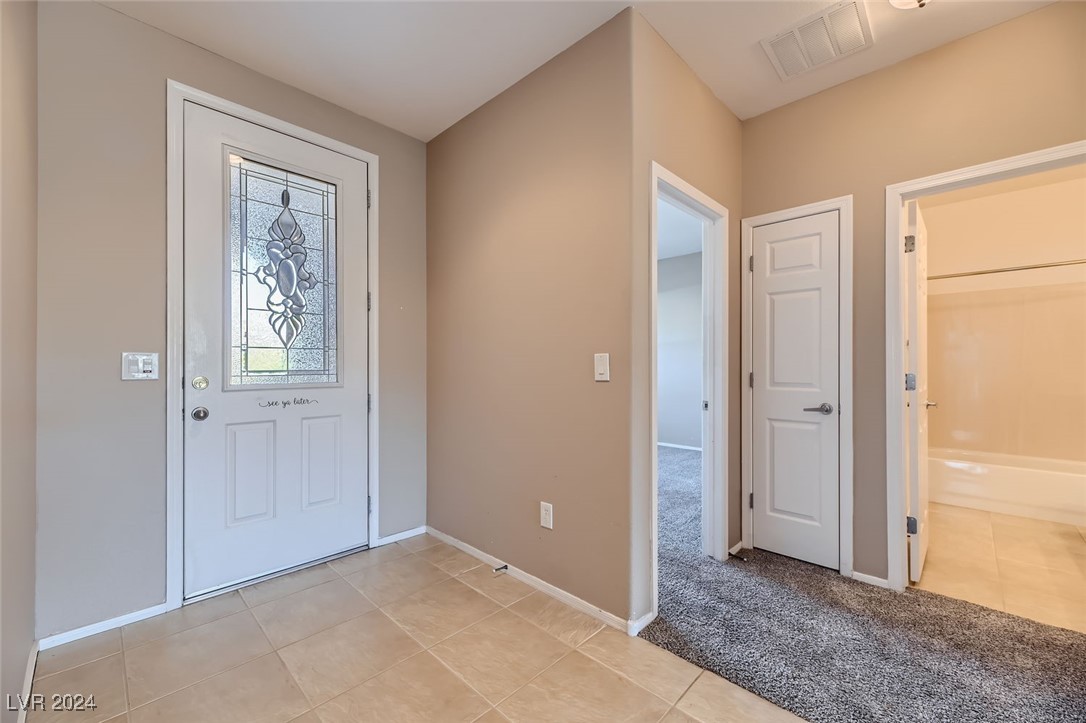 Henderson, Nevada 89044, United States, 2 Bedrooms Bedrooms, ,2 BathroomsBathrooms,Residential,Active,38710