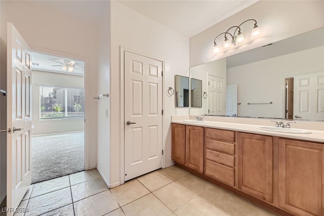 Henderson, Nevada 89044, United States, 2 Bedrooms Bedrooms, ,2 BathroomsBathrooms,Residential,Active,38710