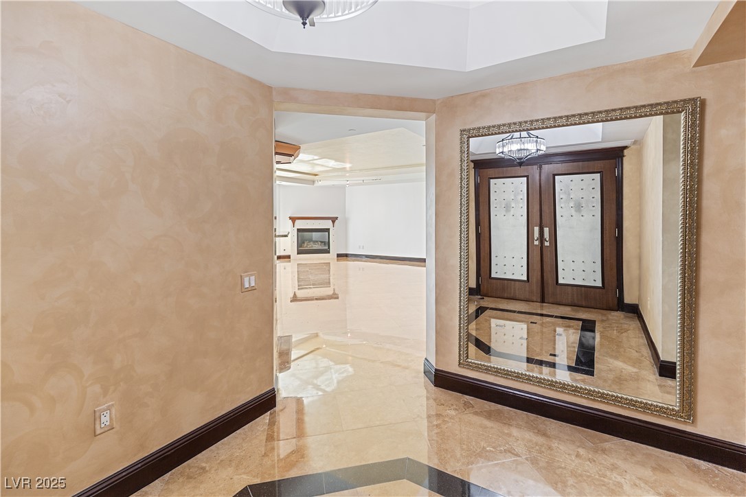 2747 Paradise Road 2301