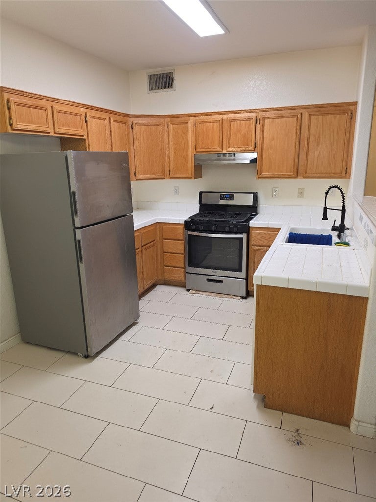 2110 Los Feliz Street 1051