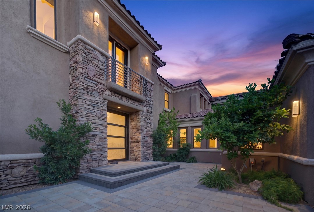 2438 Green Mountain Court