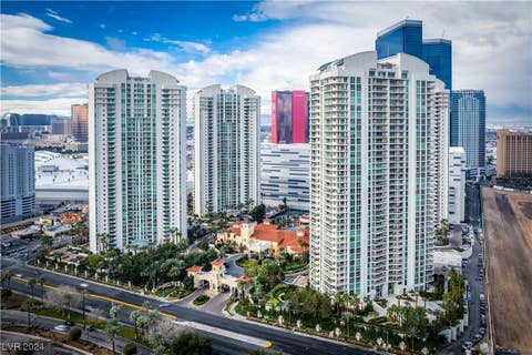 Photo of 2877 Paradise Road #602, Las Vegas, NV 89109 (MLS # 2557401)