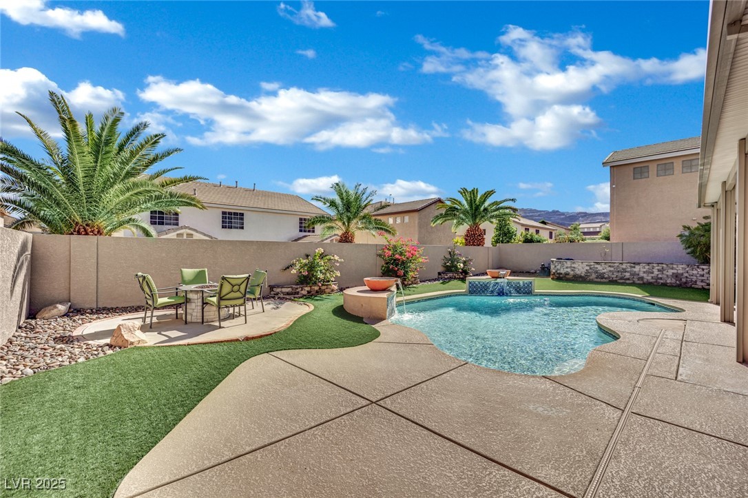 54 Desert Castle Court