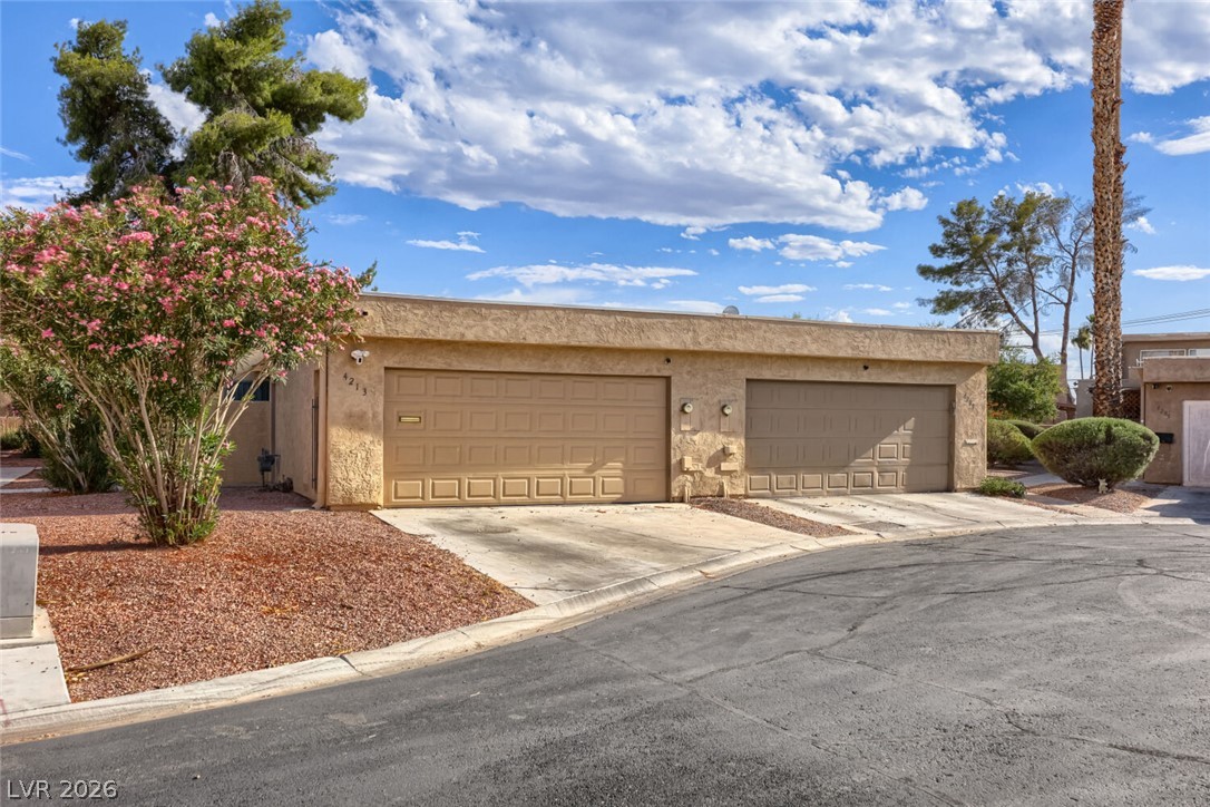 4213 Essex Green Court