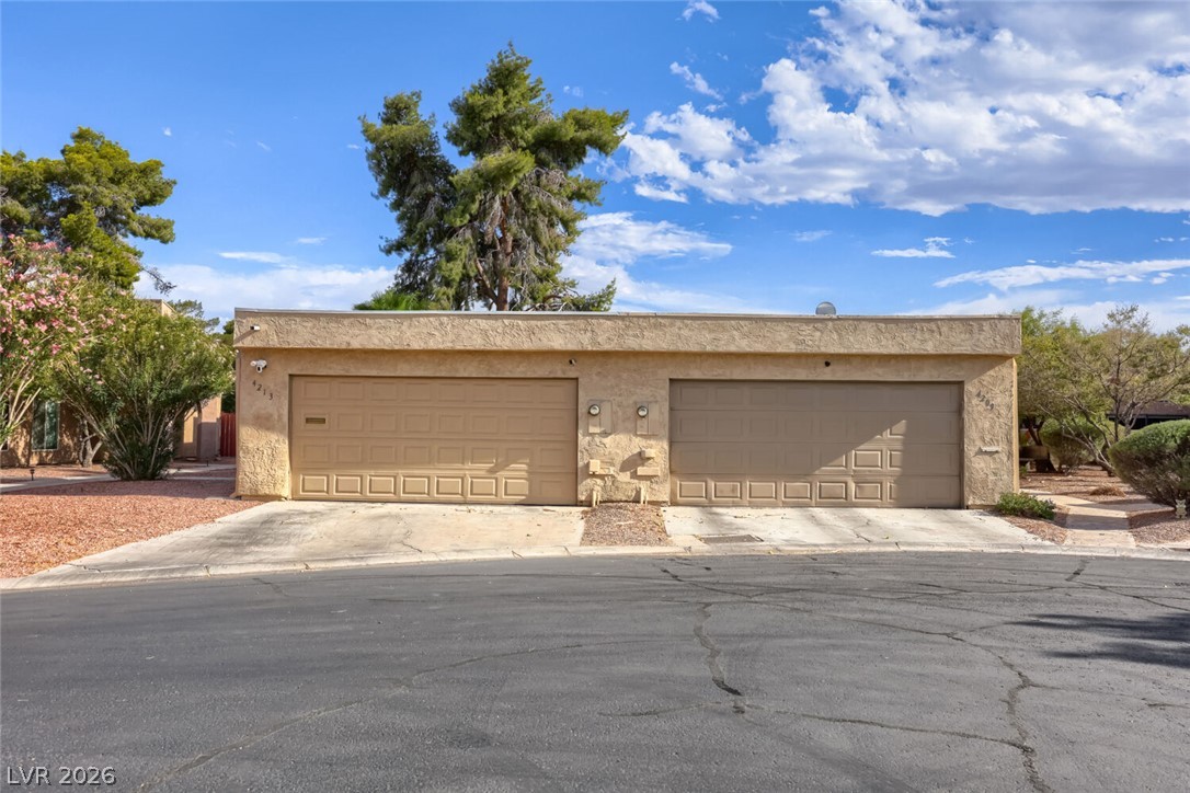 4213 Essex Green Court