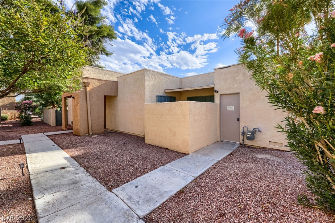 4213 Essex Green Court