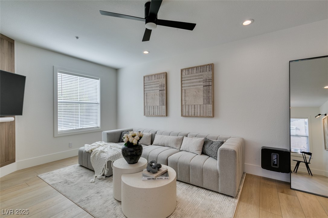 Las Vegas, Nevada 89148, United States, 2 Bedrooms Bedrooms, ,2 BathroomsBathrooms,Residential,Active,232357