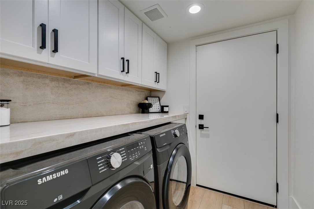 Las Vegas, Nevada 89148, United States, 2 Bedrooms Bedrooms, ,2 BathroomsBathrooms,Residential,Active,232357