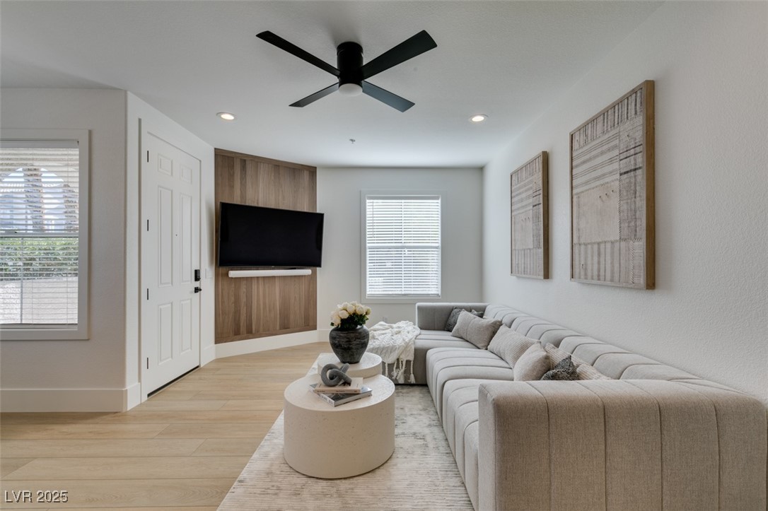 Las Vegas, Nevada 89148, United States, 2 Bedrooms Bedrooms, ,2 BathroomsBathrooms,Residential,Active,232357