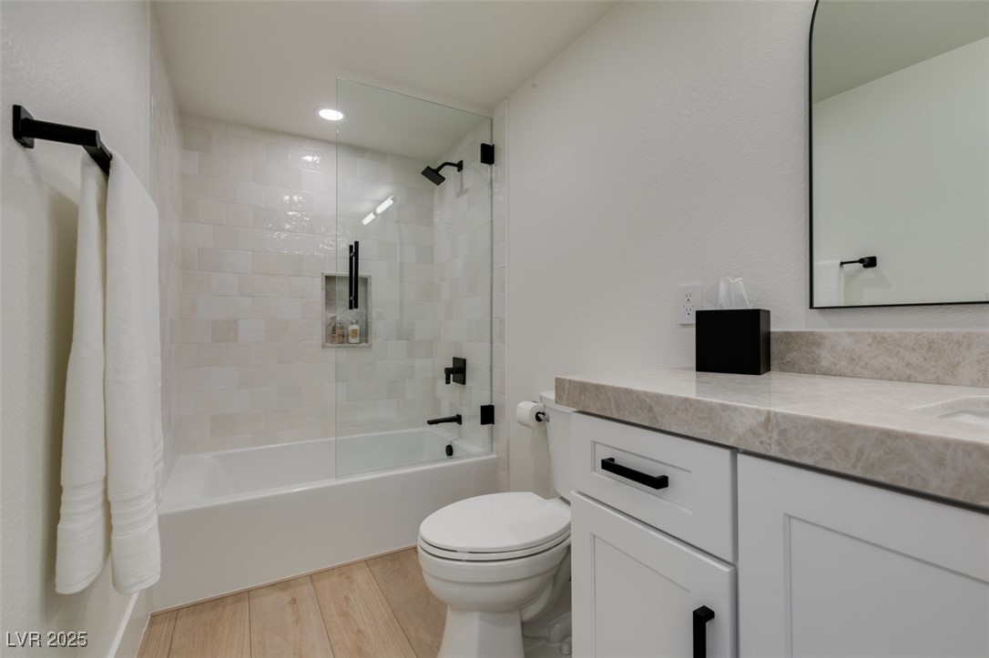 Las Vegas, Nevada 89148, United States, 2 Bedrooms Bedrooms, ,2 BathroomsBathrooms,Residential,Active,232357