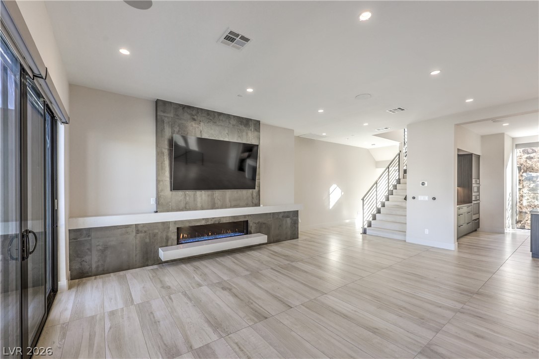 Henderson, Nevada, 89012, United States, 4 Bedrooms Bedrooms, ,5 BathroomsBathrooms,Residential,Active,2016114