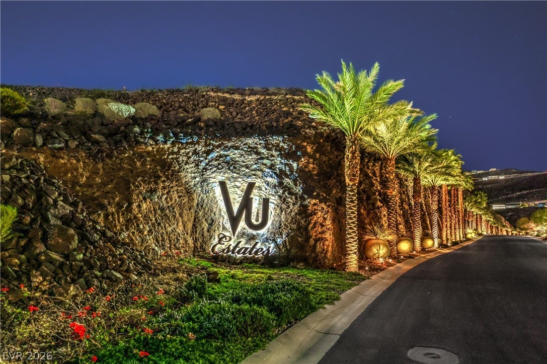 Henderson, Nevada, 89012, United States, 4 Bedrooms Bedrooms, ,5 BathroomsBathrooms,Residential,Active,2016114