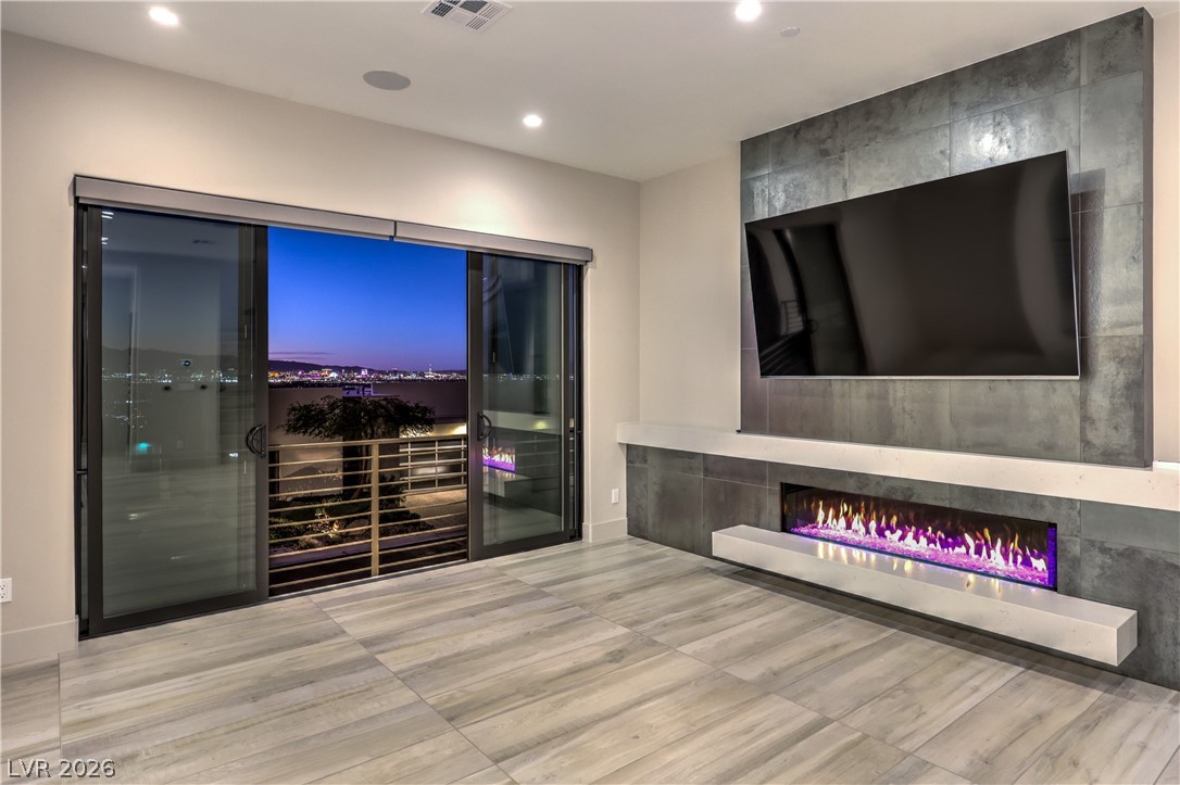 Henderson, Nevada, 89012, United States, 4 Bedrooms Bedrooms, ,5 BathroomsBathrooms,Residential,Active,2016114