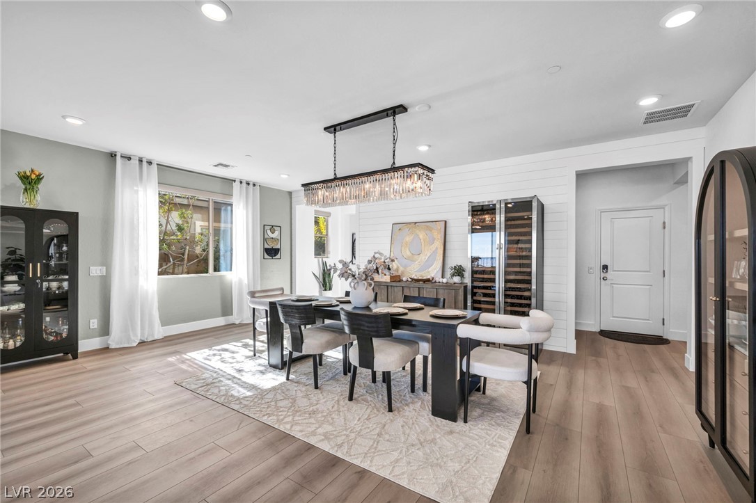 390 Coastal Redwood Street