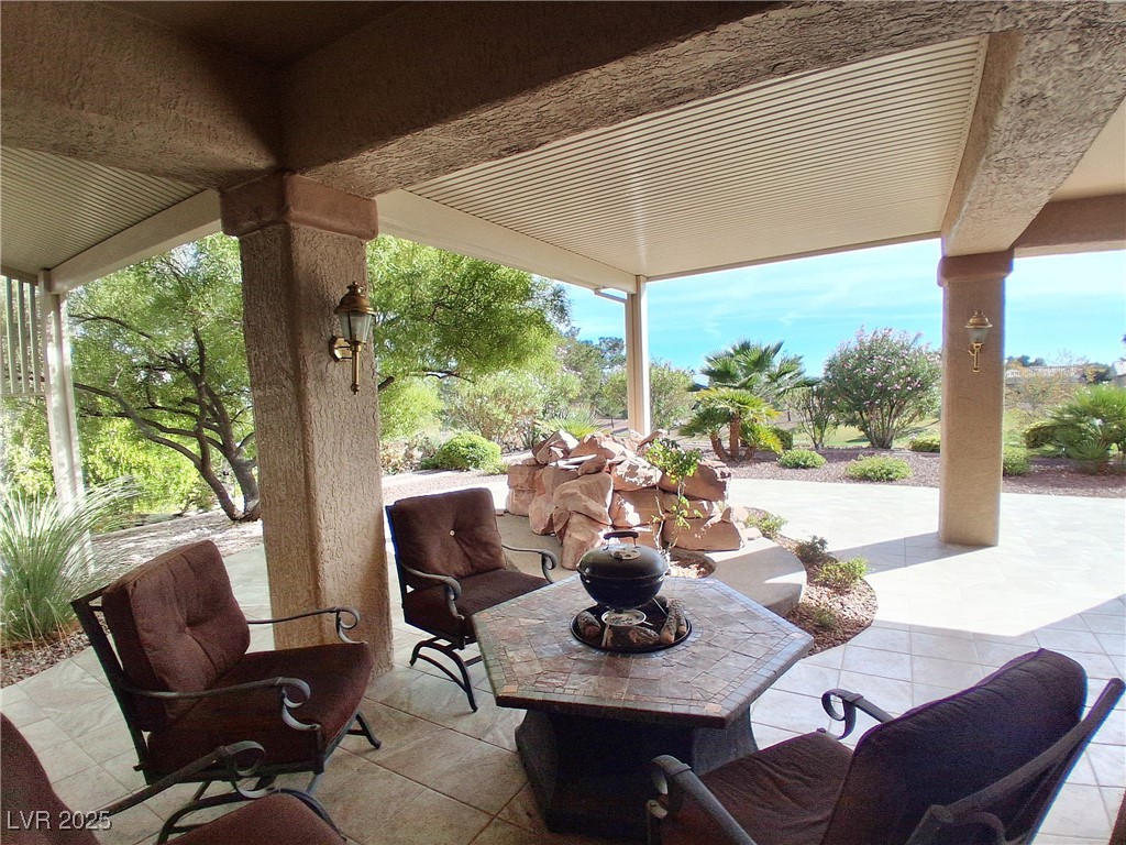 Las Vegas, Nevada 89134, United States, 2 Bedrooms Bedrooms, ,2 BathroomsBathrooms,Residential,Active,238849