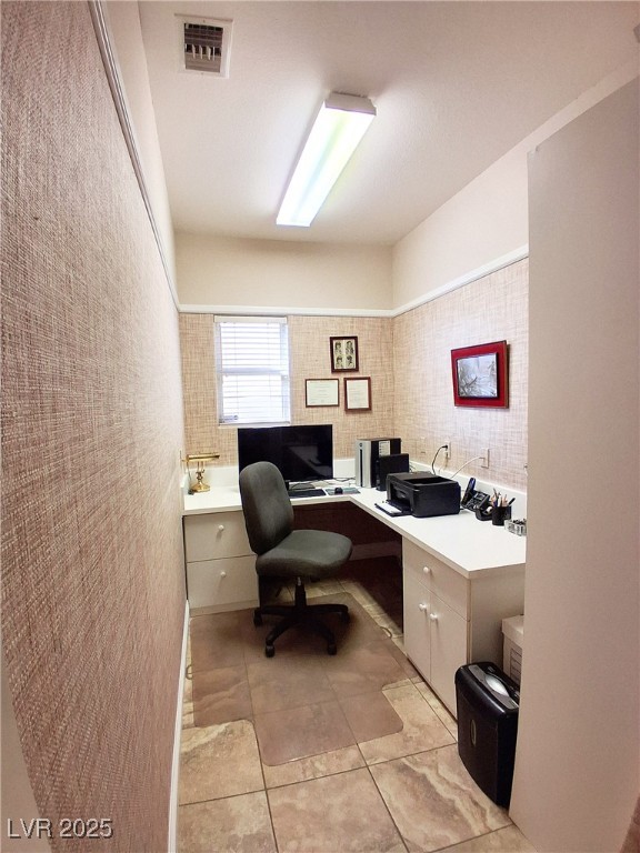 Las Vegas, Nevada 89134, United States, 2 Bedrooms Bedrooms, ,2 BathroomsBathrooms,Residential,Active,238849