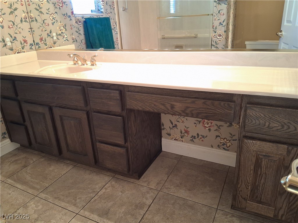 Las Vegas, Nevada 89134, United States, 2 Bedrooms Bedrooms, ,2 BathroomsBathrooms,Residential,Active,238849