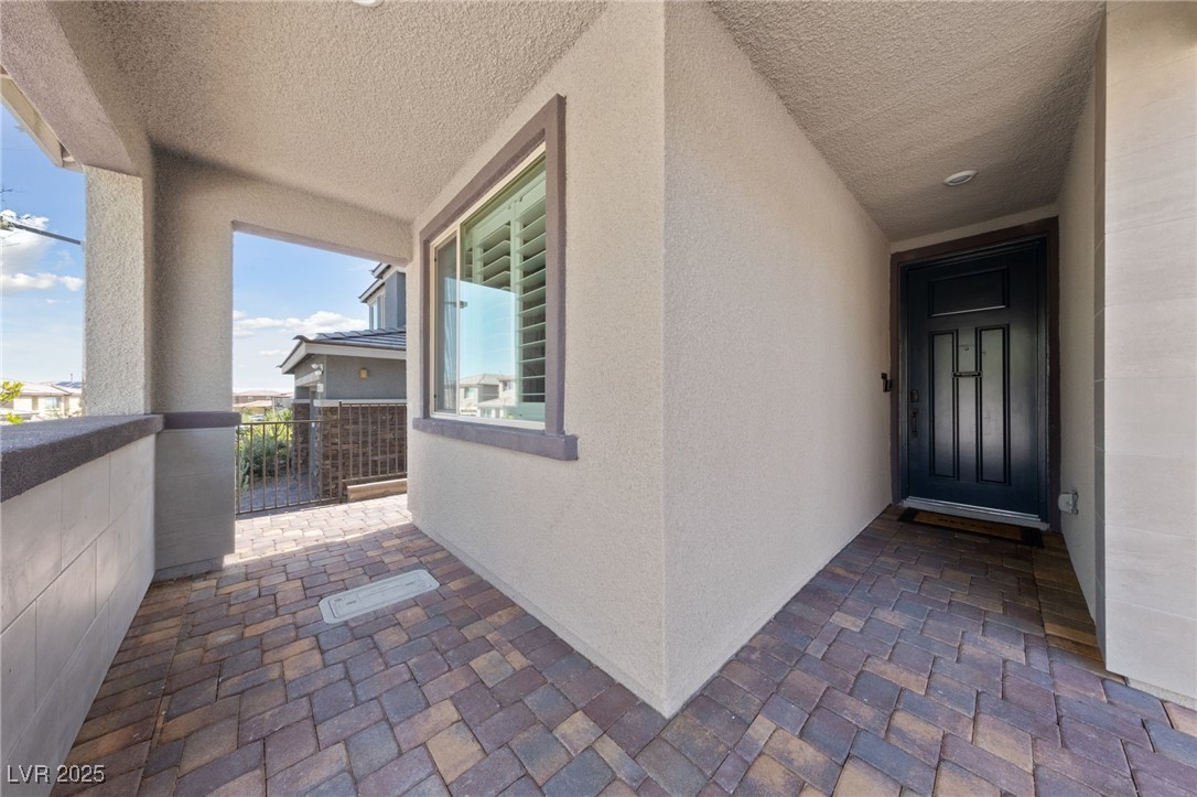 12613 Huckleberry Oak Avenue