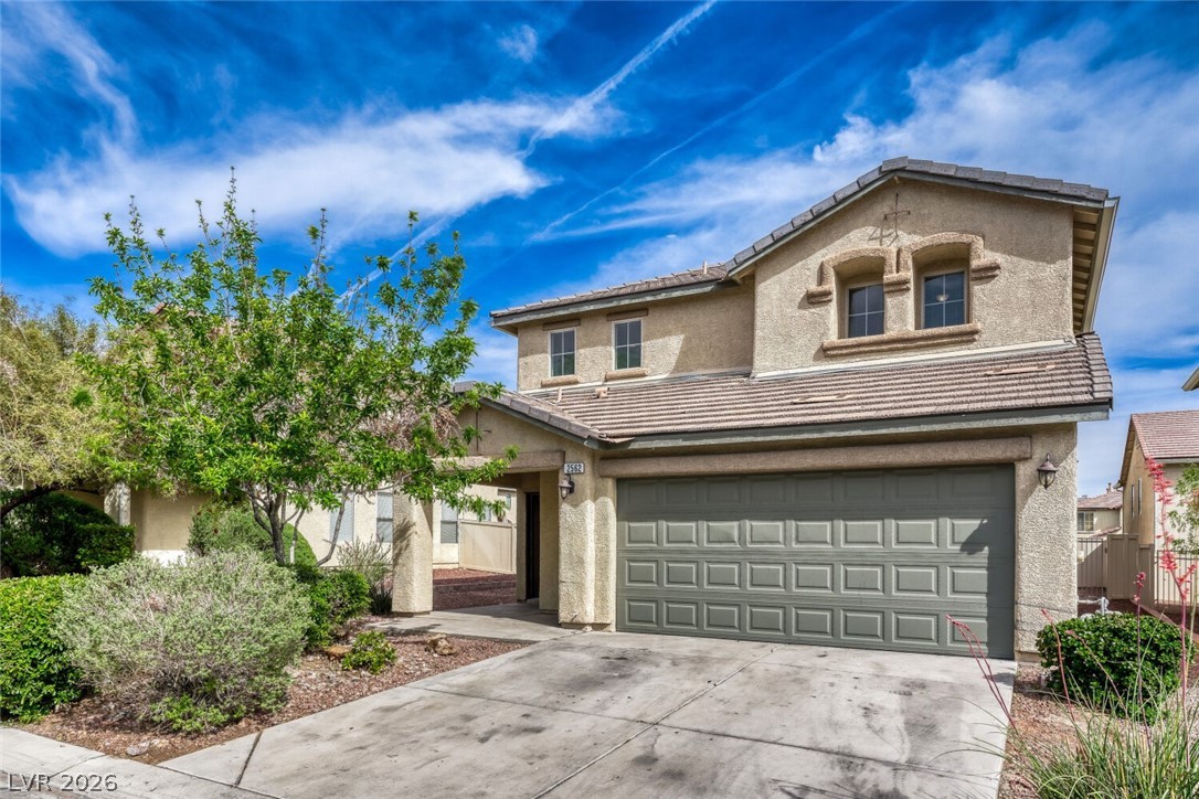 2562 BEGONIA VALLEY Avenue
