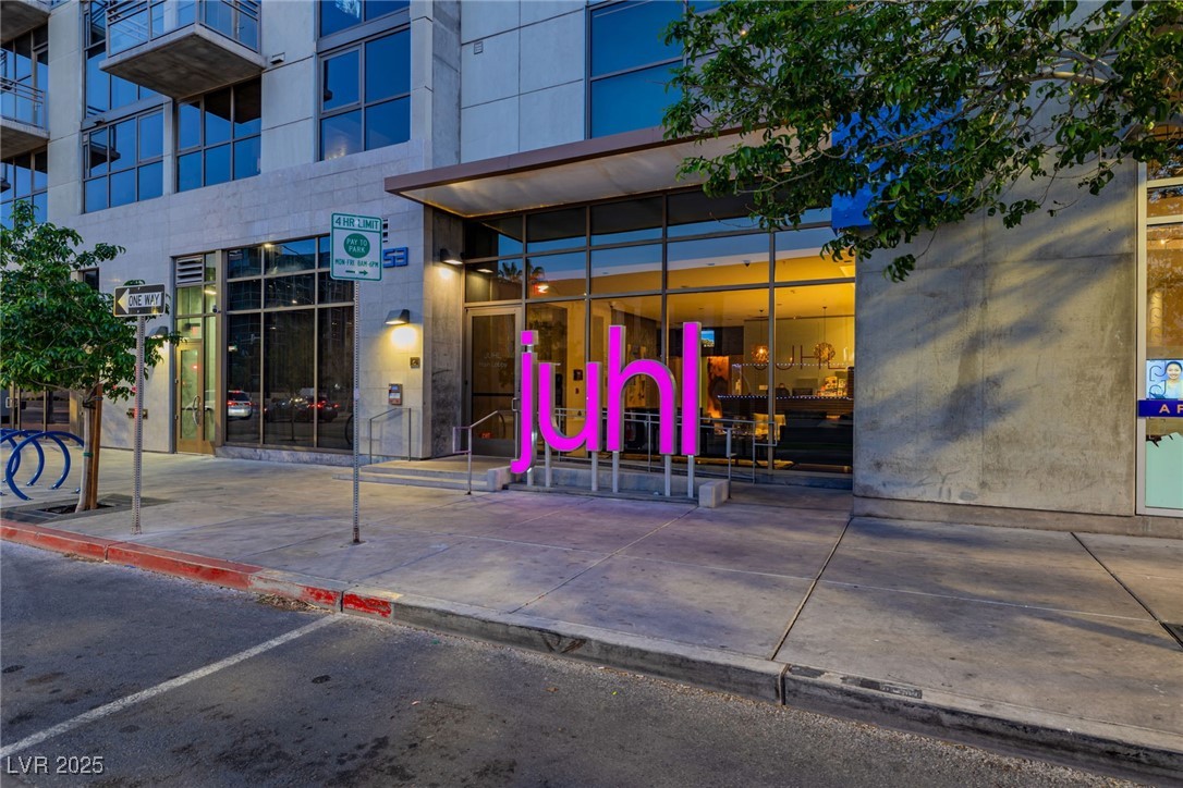 353 E Bonneville Avenue 632