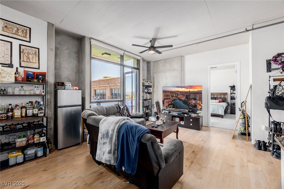 353 E Bonneville Avenue 632