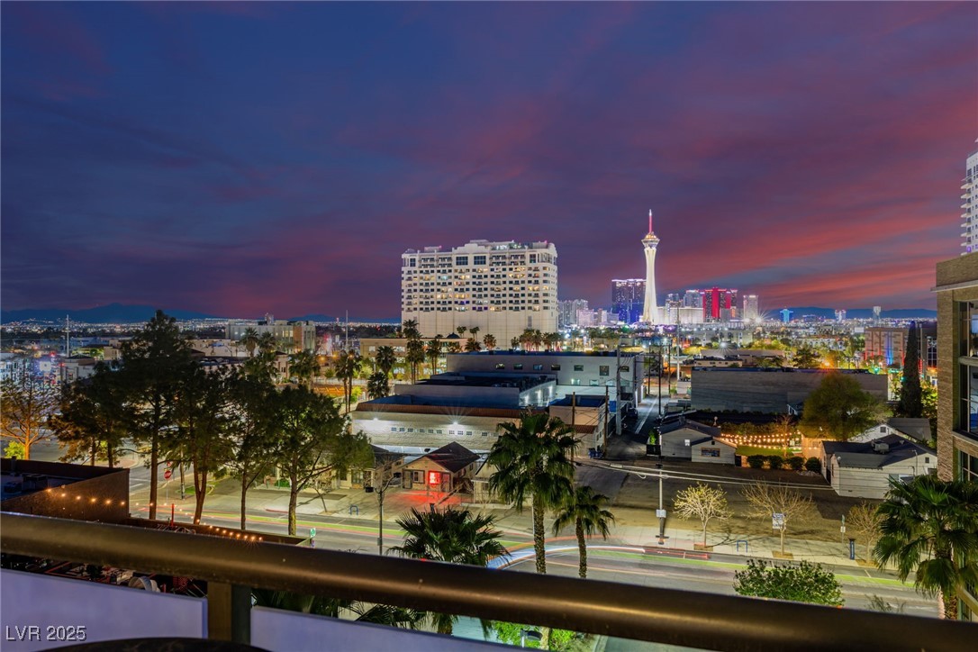 353 E Bonneville Avenue 632