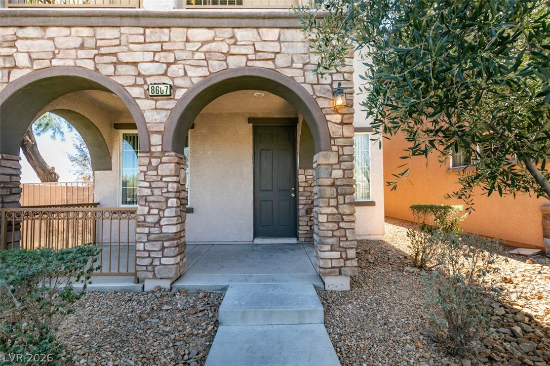 8607 Rowland Bluff Avenue