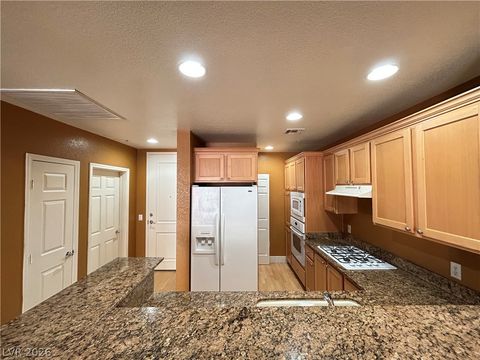 Photo of 35 E Agate Avenue #304, Las Vegas, NV 89123 (MLS # 2758114)