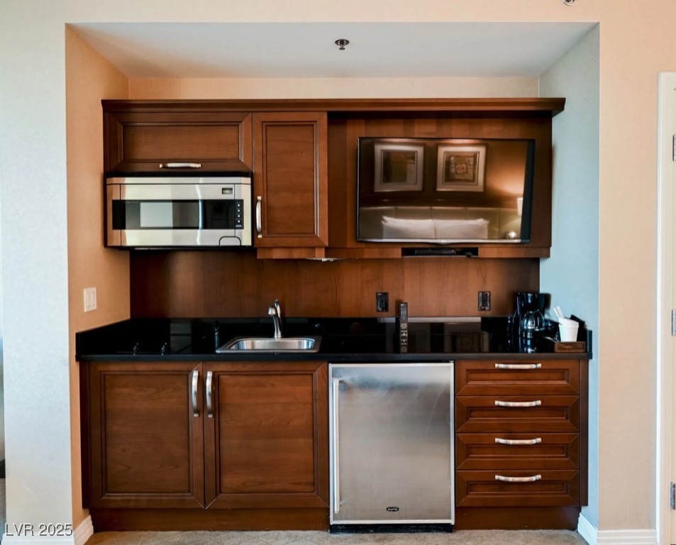 145 E Harmon Avenue 2409