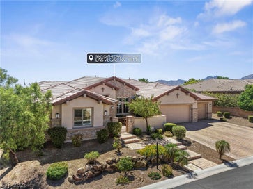 9843 Cathedral Pines Avenue Las Vegas NV 89149