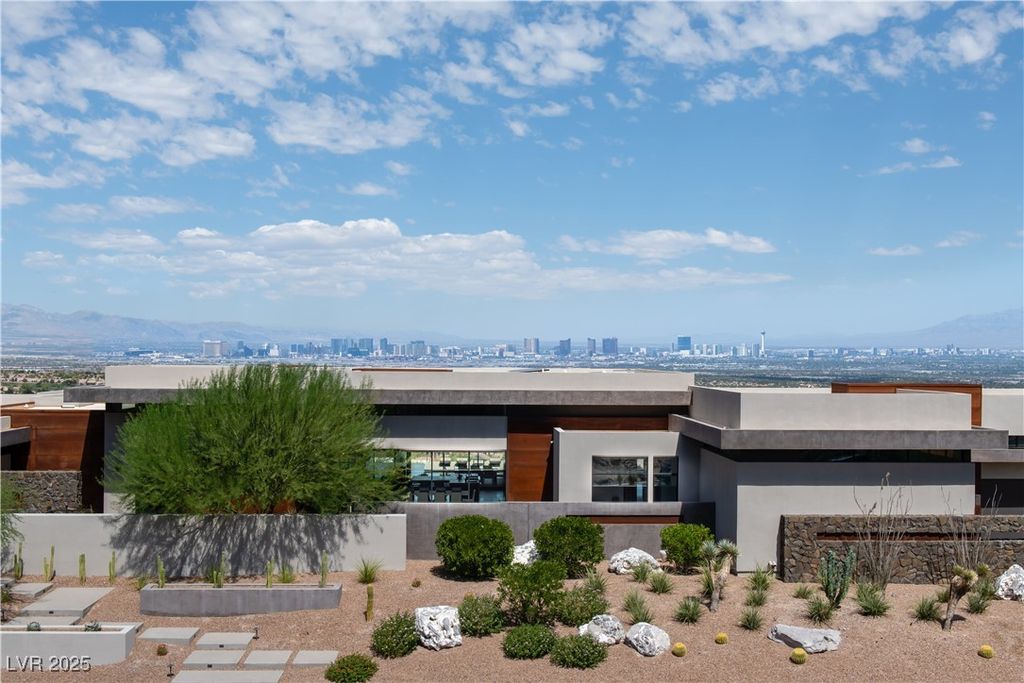 Photo of 11 Cloud Chaser Boulevard, Henderson, NV 89012 (MLS # 2721119)