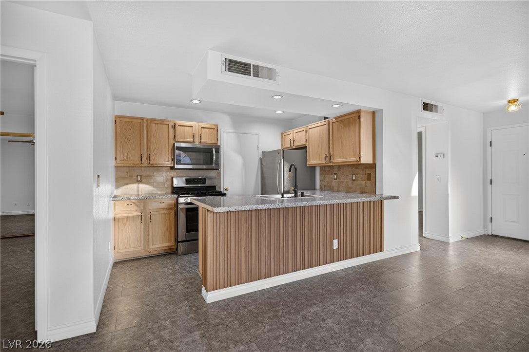 7570 W Flamingo Road 115