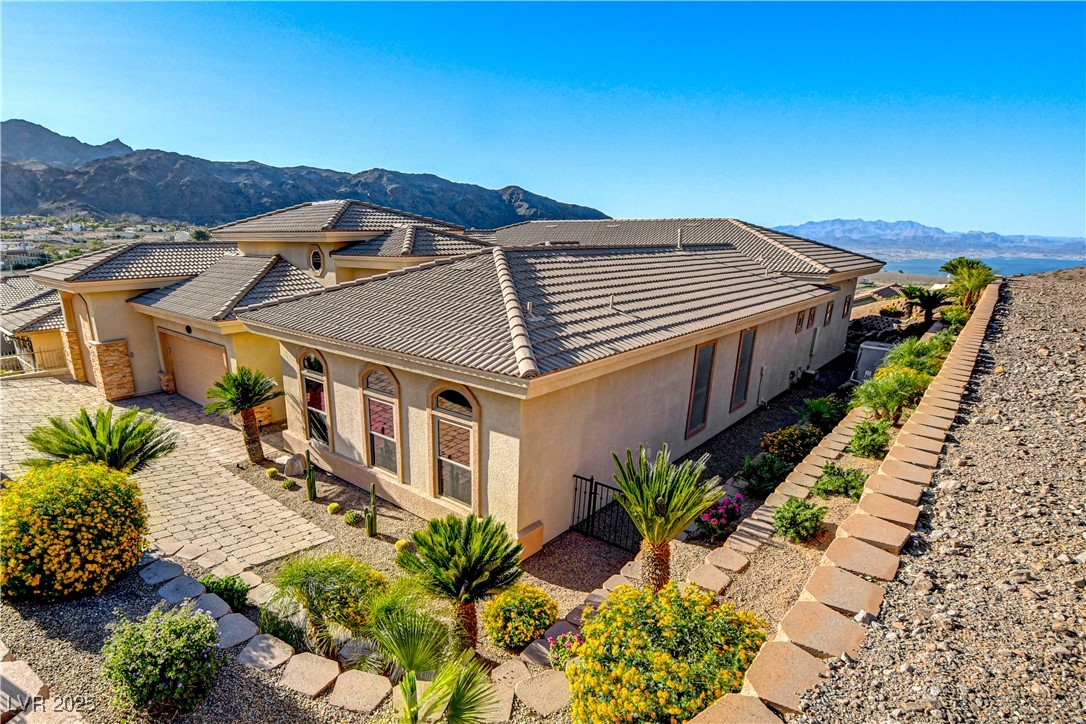 890 Moonstone Drive
