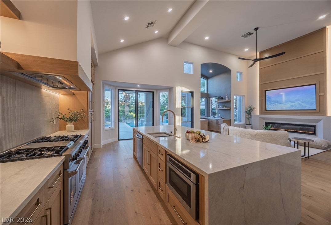 8800 Lusso Court