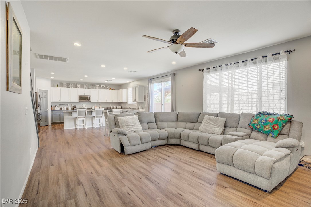 5413 Dalle Valley Street